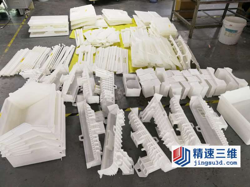 塑膠產(chǎn)品不用開模能小批量生產(chǎn)嗎？模具太貴了怎么解決？